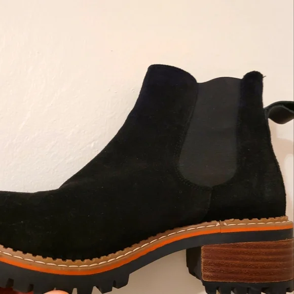 new!ANTHROPOLOGIE suede leather stacked heel traction sole chelsea made in Spain - Picture 16 of 17